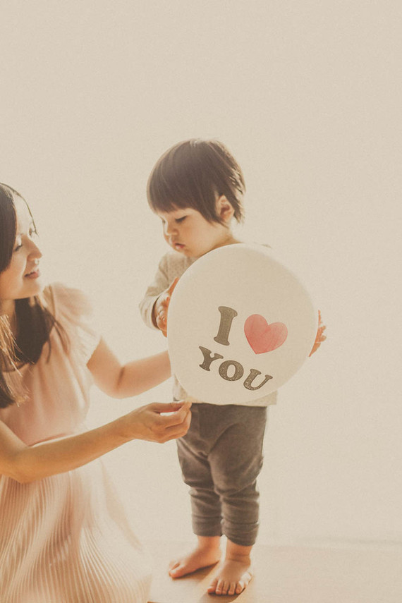 mother son vintage style maternity photos