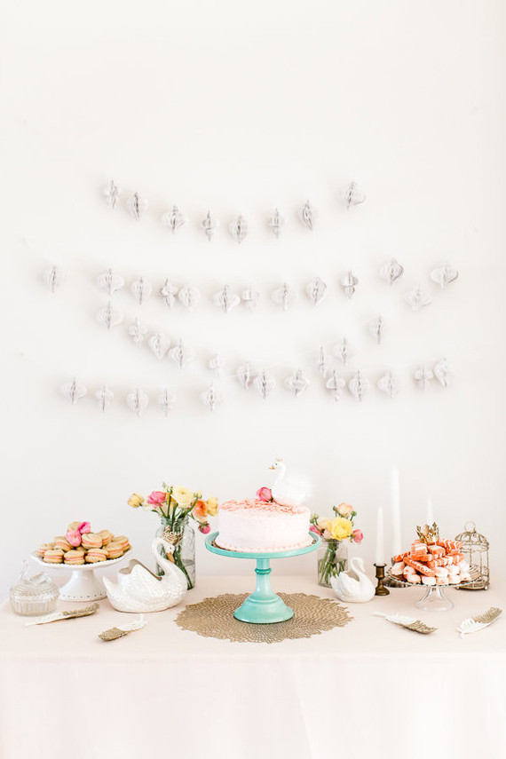Spring swan party birthday Inspiration