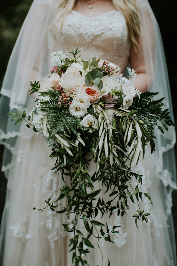 Romantic bridal bouquet