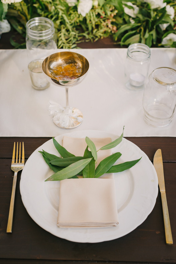 Rustic wedding decor