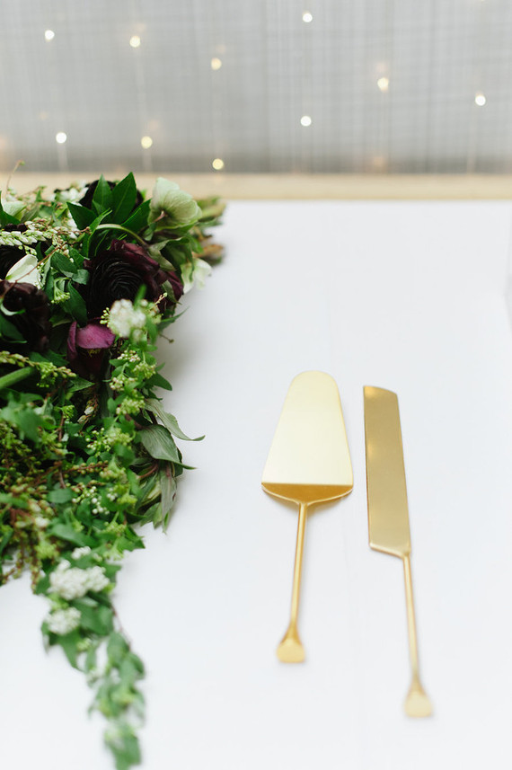Modern wedding cake