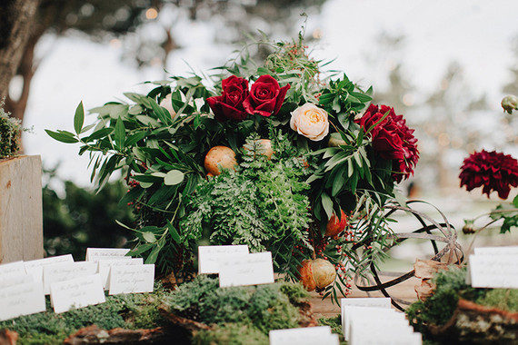 Fall escort card table