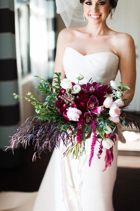 Burgandy bridal bouquet
