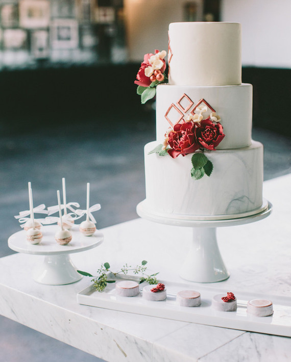 Marbled wedding cake