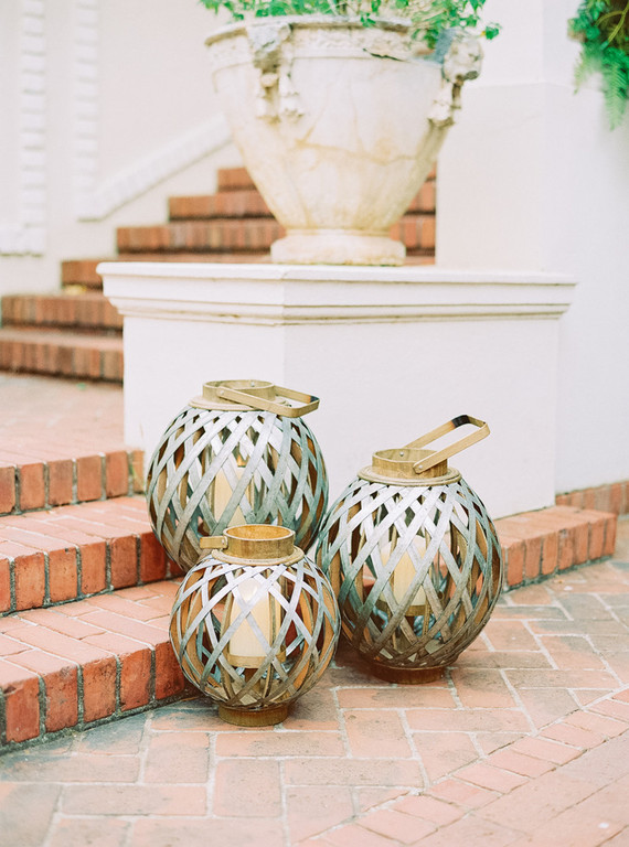 Classic garden villa wedding in California