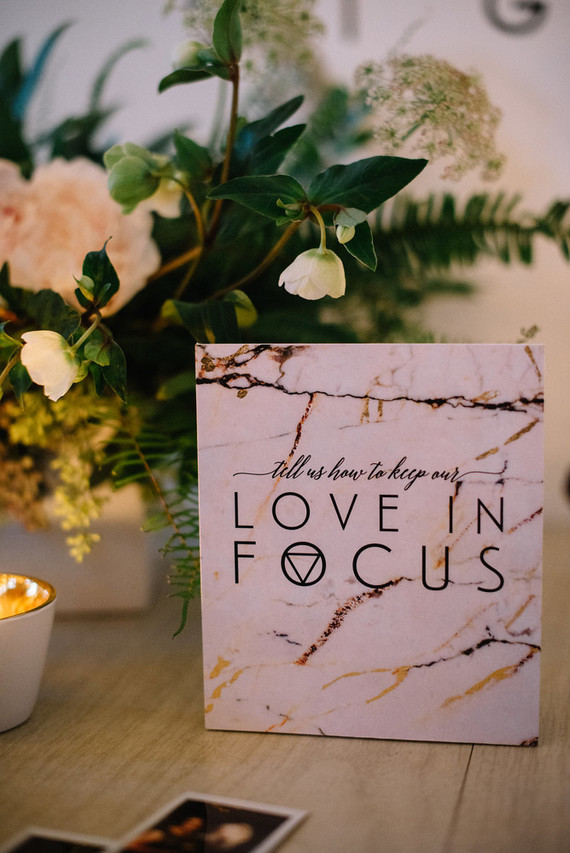 Marbled wedding signage