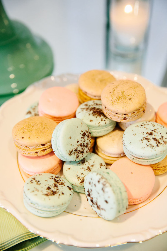 Mint macarons