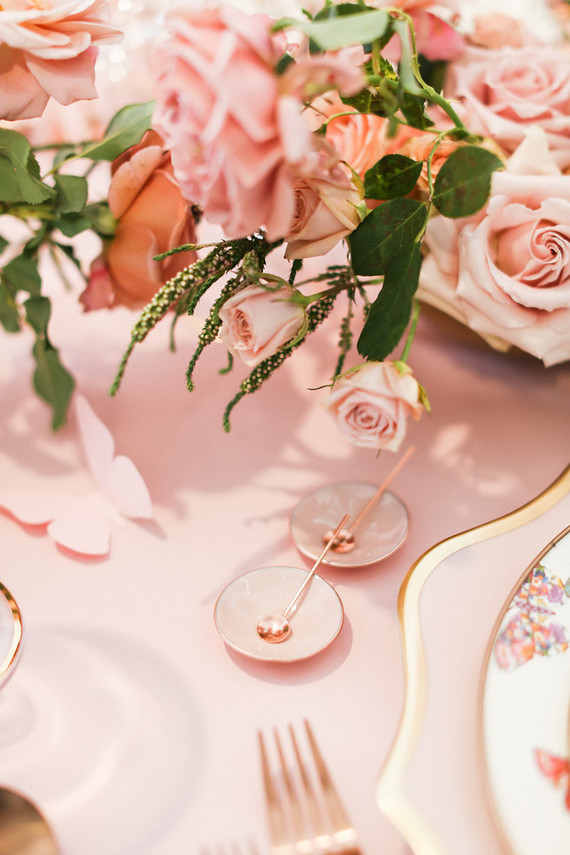 Vintage pink wedding decor