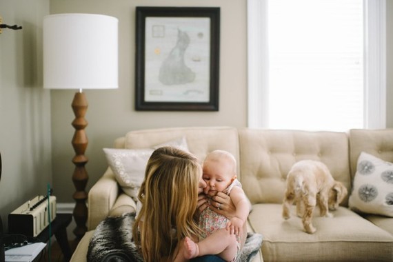 Motherhood sessions by Victoria Gloria