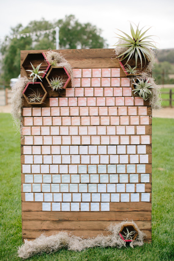 Escort card station