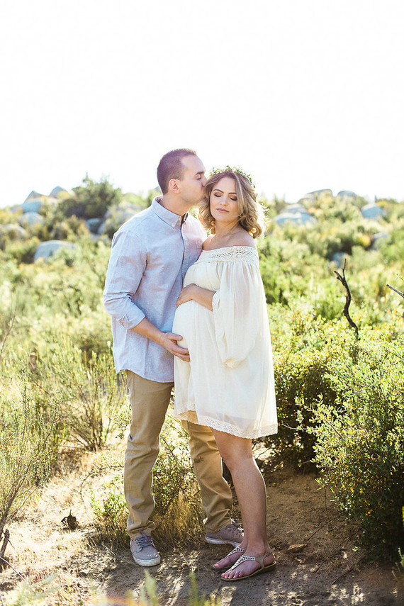 rustic outdoor maternity photos