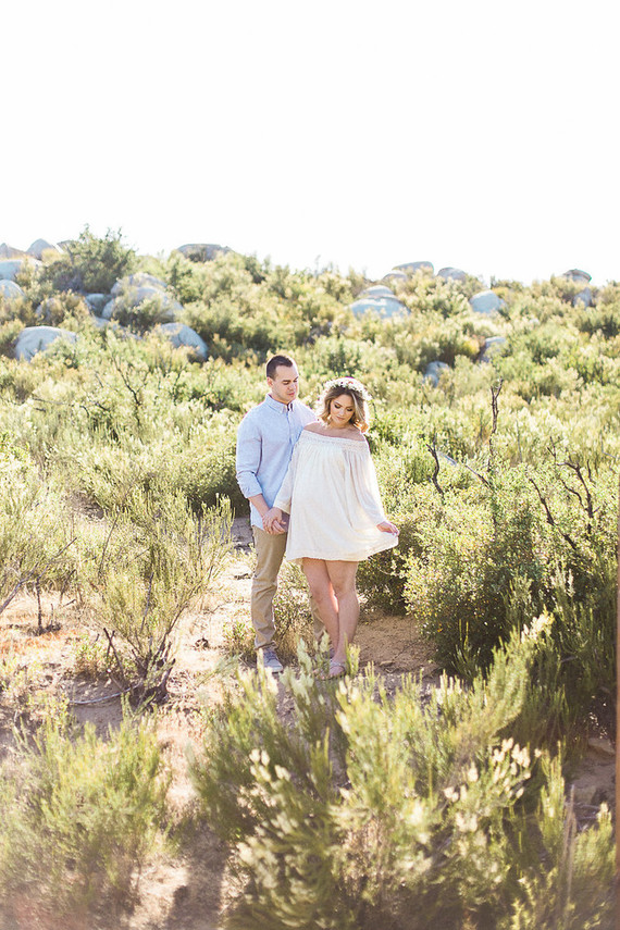 rustic outdoor maternity photos