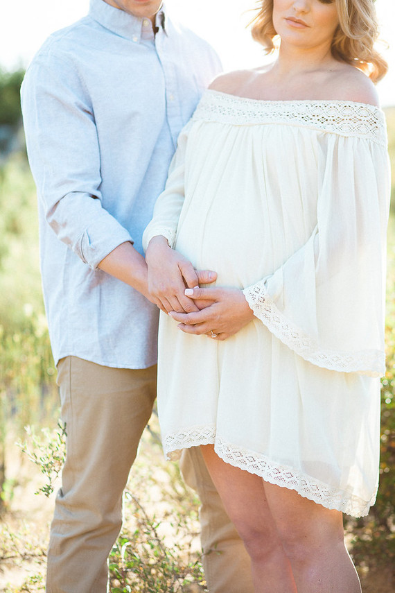 rustic outdoor maternity photos