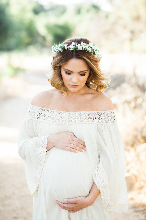 rustic outdoor maternity photos