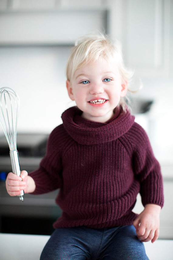 mother daughter baking session at home