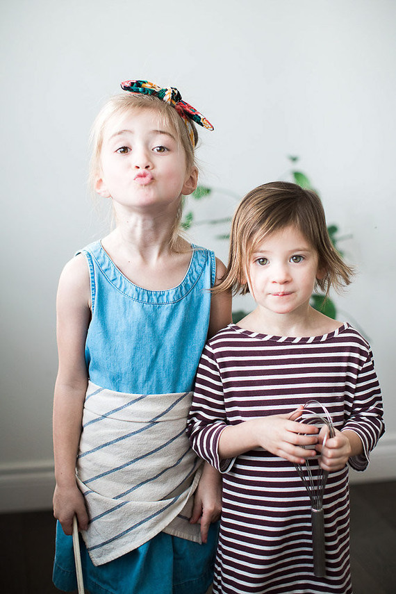 mother daughter baking session at home