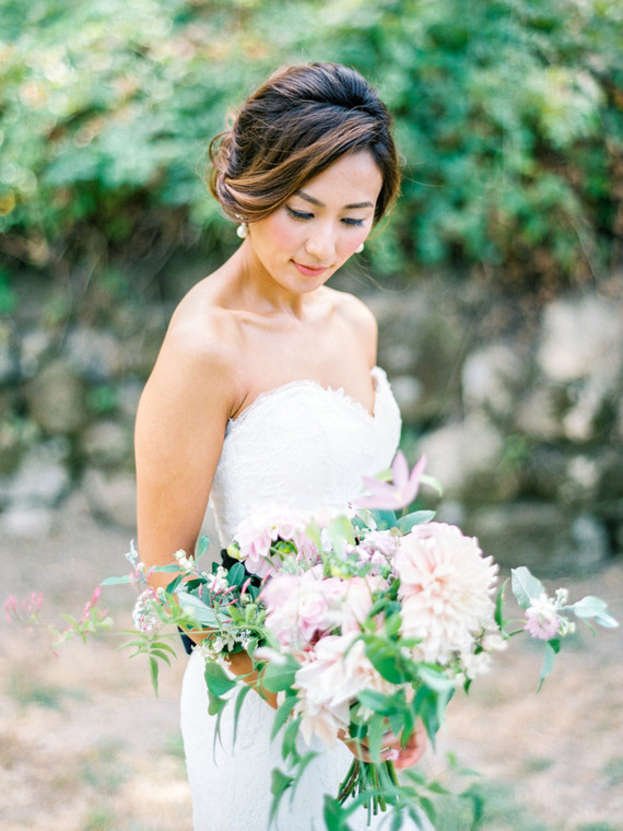 Summer bridal bouquet