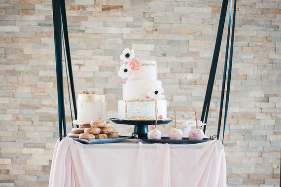 Romantic pink and black wedding decor