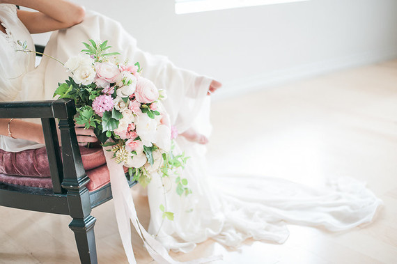 Romantic pink and black wedding decor