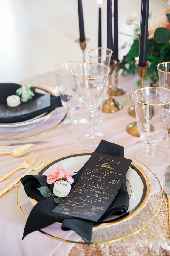 Romantic pink and black wedding decor
