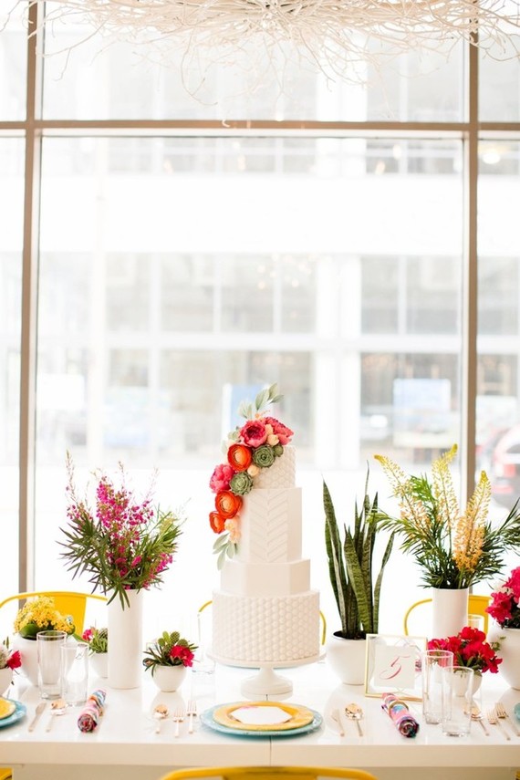 Modern wedding cake