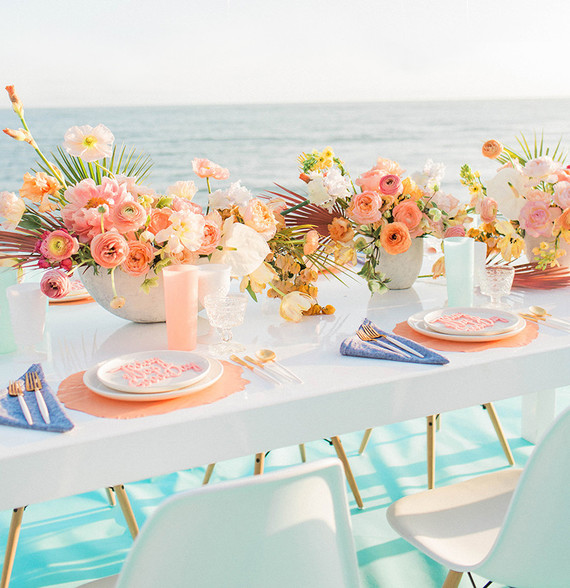 Tropical tablescape