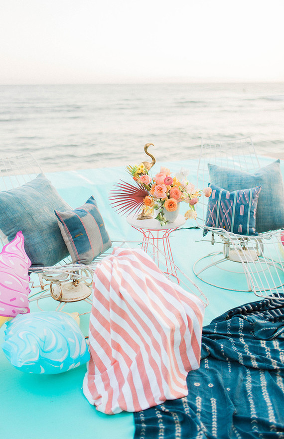 Tropical summer wedding lounge