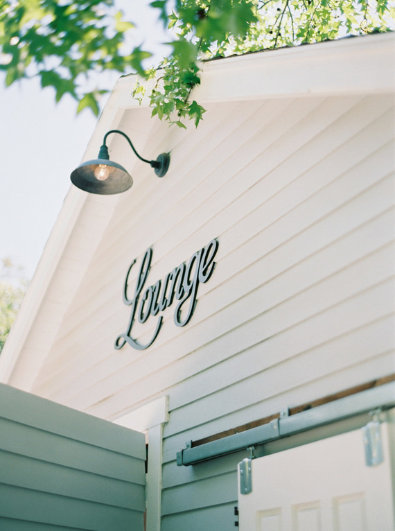 Travel themed outdoor baby shower