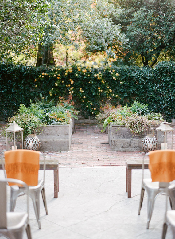 Fall wedding ceremony