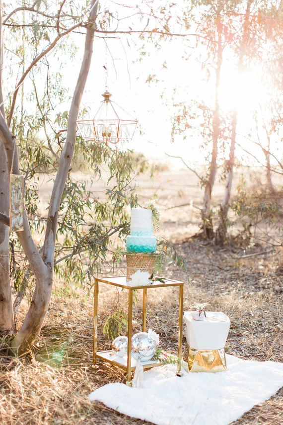 Blue ombre wedding cake