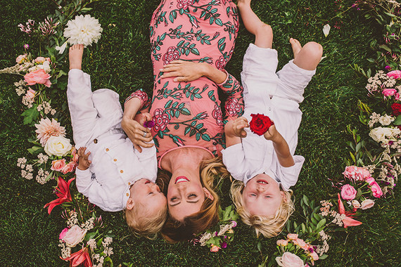 Floral pregnancy announcement