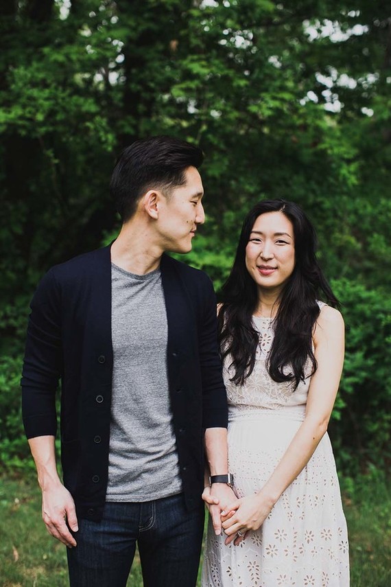 simple farmhouse maternity photos