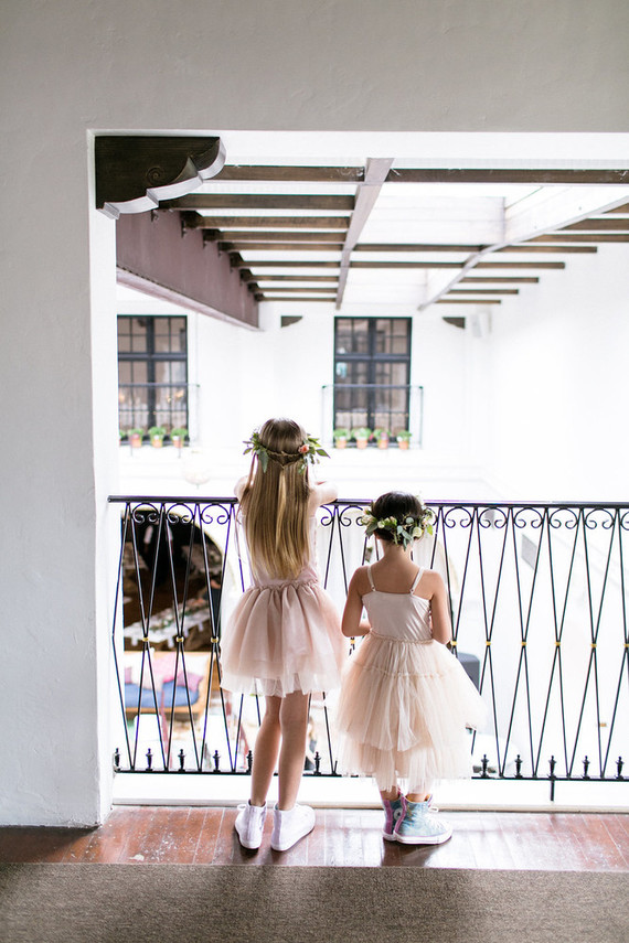 flower girls waiting