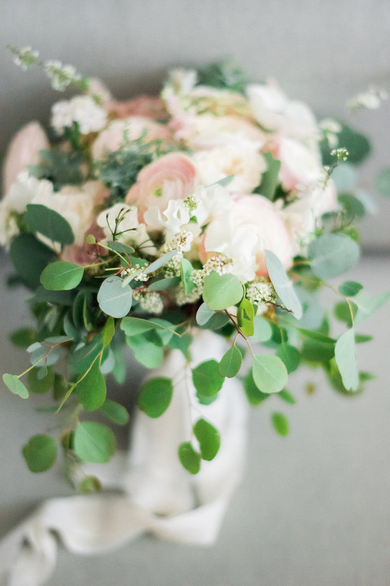 blush bridal bouquet