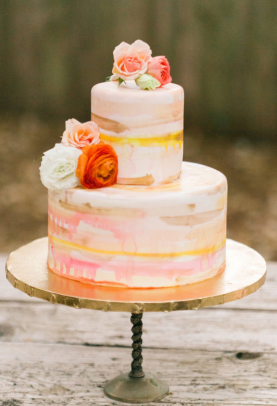 peach wedding cake