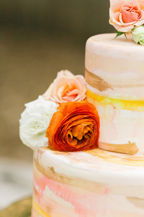 peach wedding cake