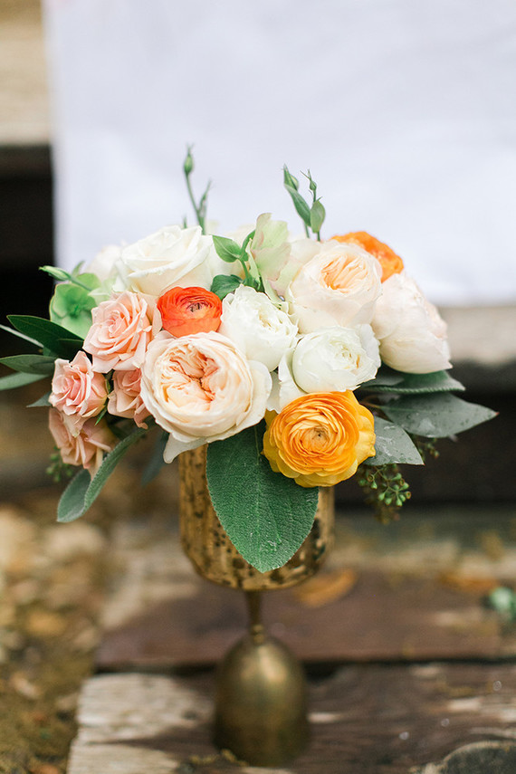 peach wedding flowers
