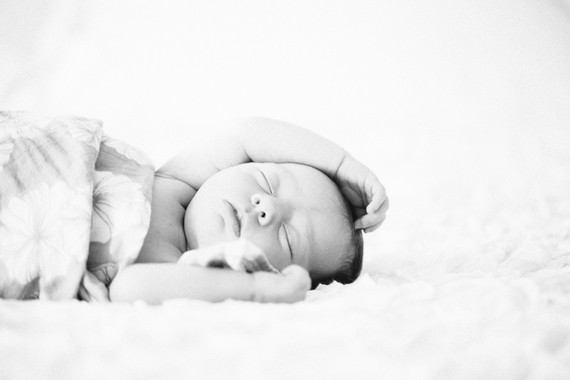 Natural light family newborn photos