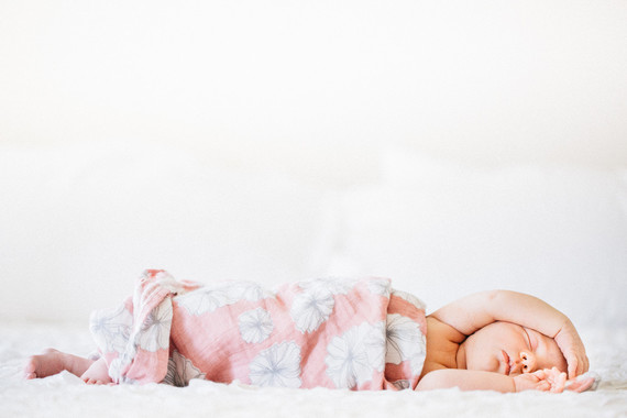 Natural light family newborn photos
