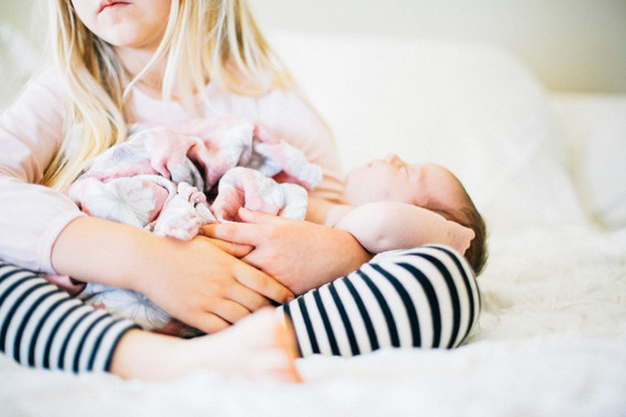 Natural light family newborn photos