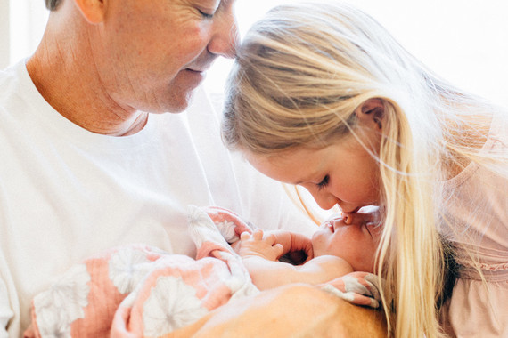 Natural light family newborn photos