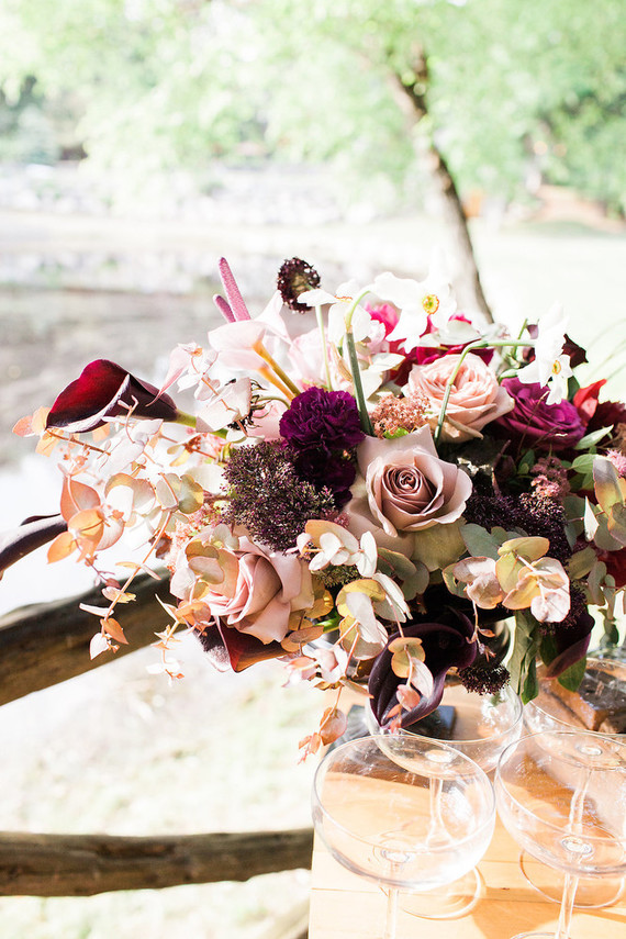 dusty mauve wedding flowers