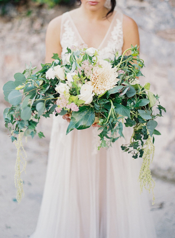 romantic wedding bouquet