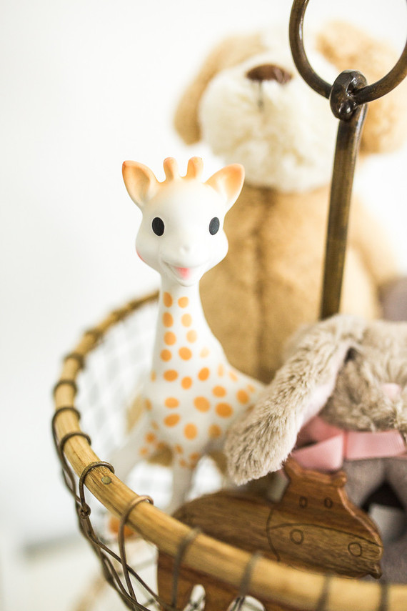 Neutral modern nursery ideas