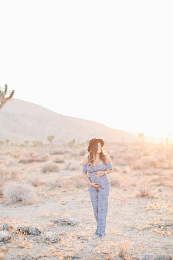 Joshua Tree maternity photos