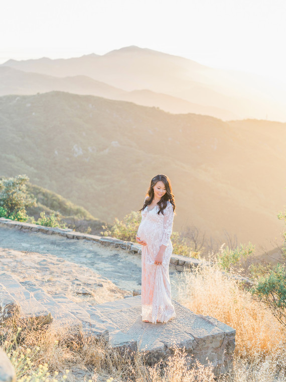 Golden hour maternity photos
