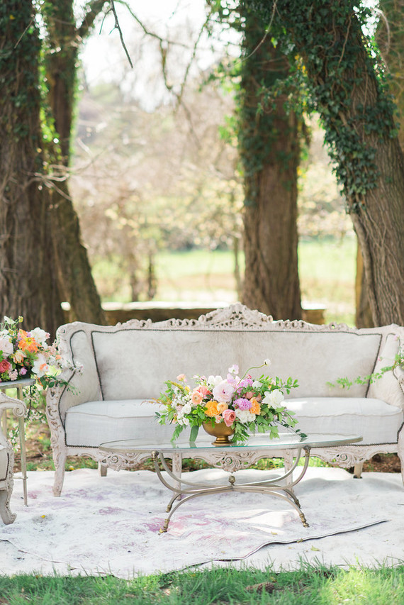 elegant outdoor spring lounge