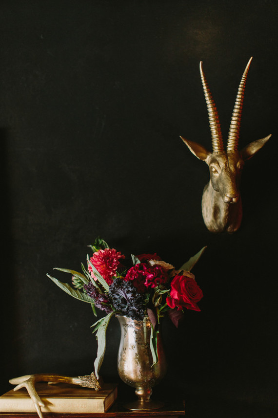 black and gold fall wedding ideas