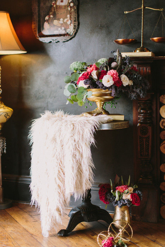 black and gold fall wedding ideas