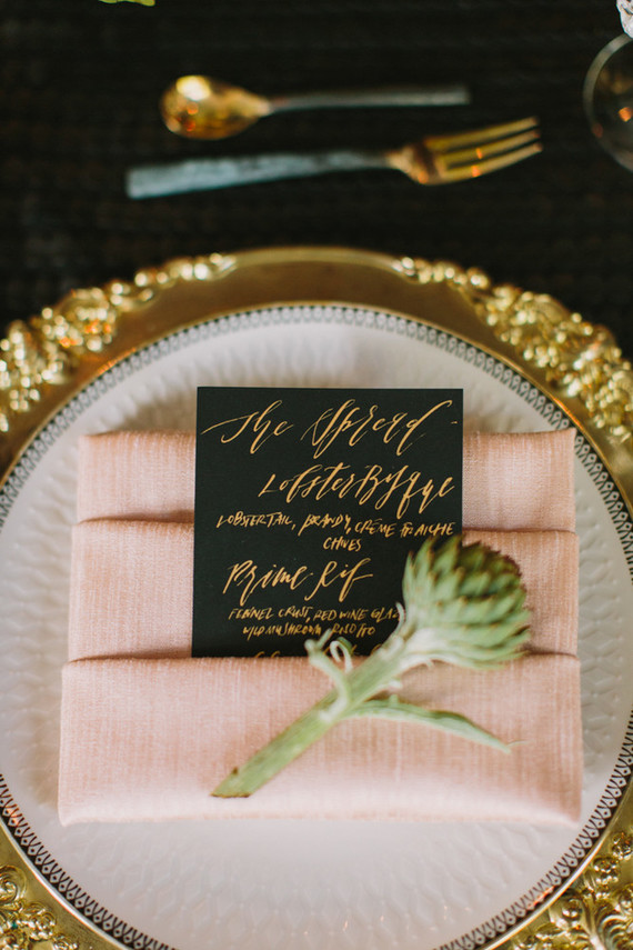 black and gold fall wedding ideas